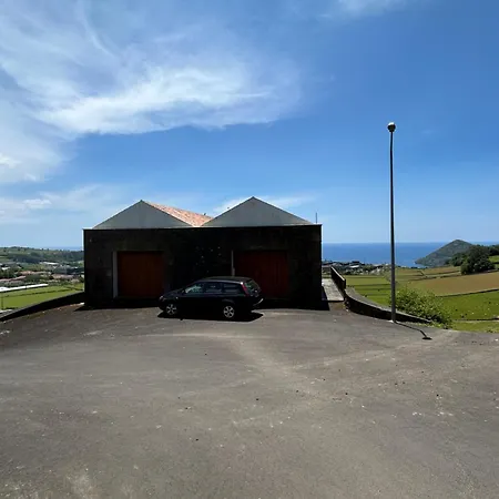 Casa Panoramica Bela Vista Сasa de vacaciones Angra do Heroísmo